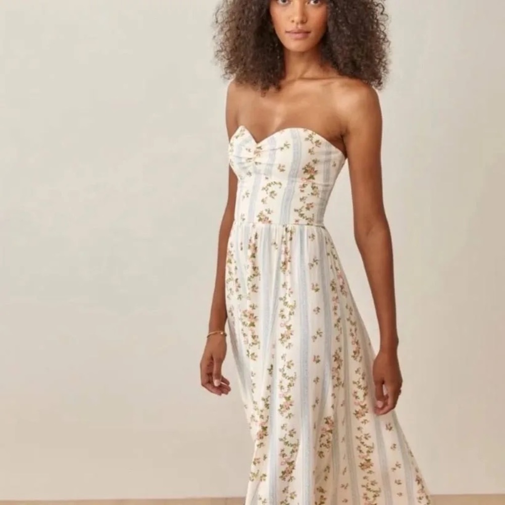 Reformation Aymeline dress in Surrey, Size 0 like-new